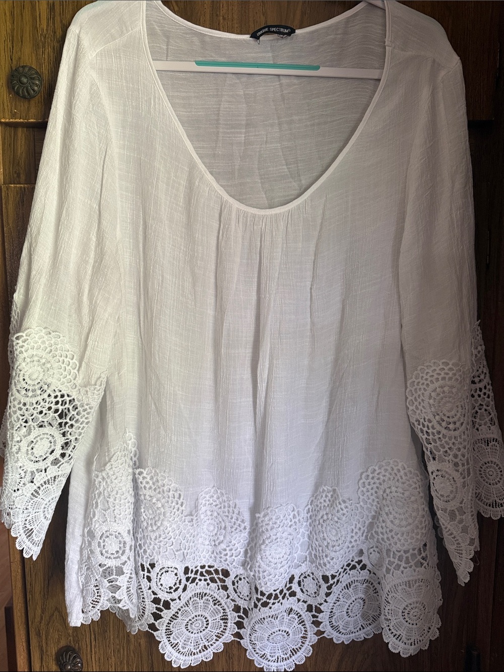 Unique Spectrum White Crochet-Trim Tunic